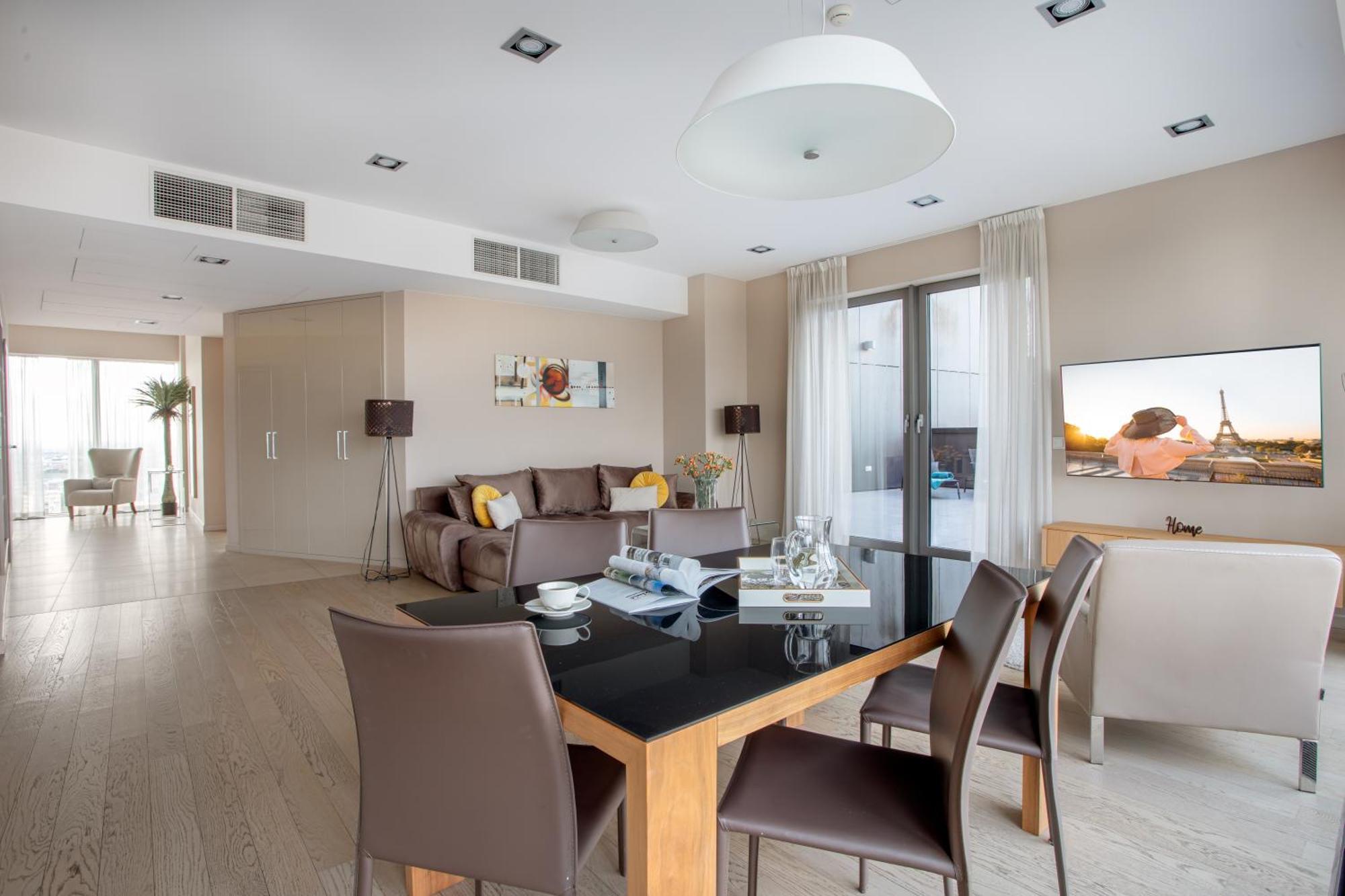 Apartamenty W Sky Tower Вроцлав Екстер'єр фото